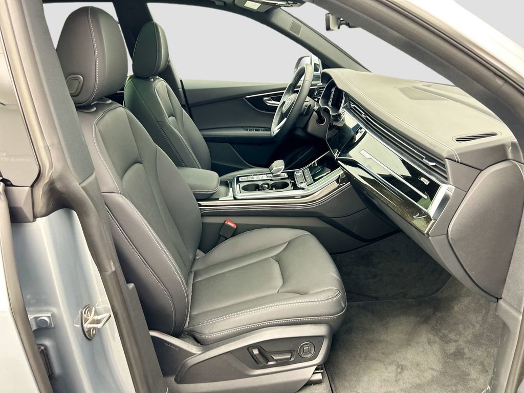 Certified 2025 Audi Q8 Premium Plus w/ Premium Plus Package image 19