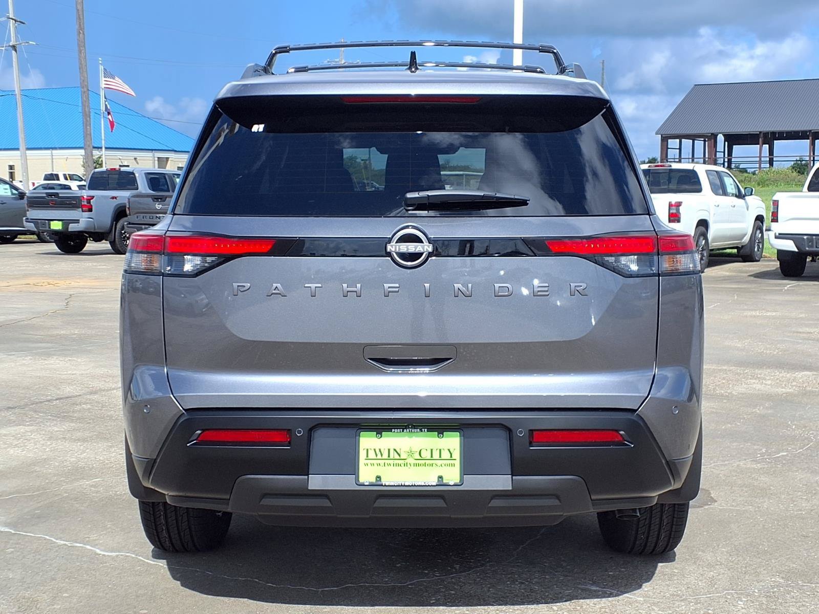 New 2026 Nissan Pathfinder SV FWD image 4
