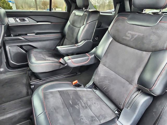 Used 2025 Ford Explorer ST AWD/4WD image 19