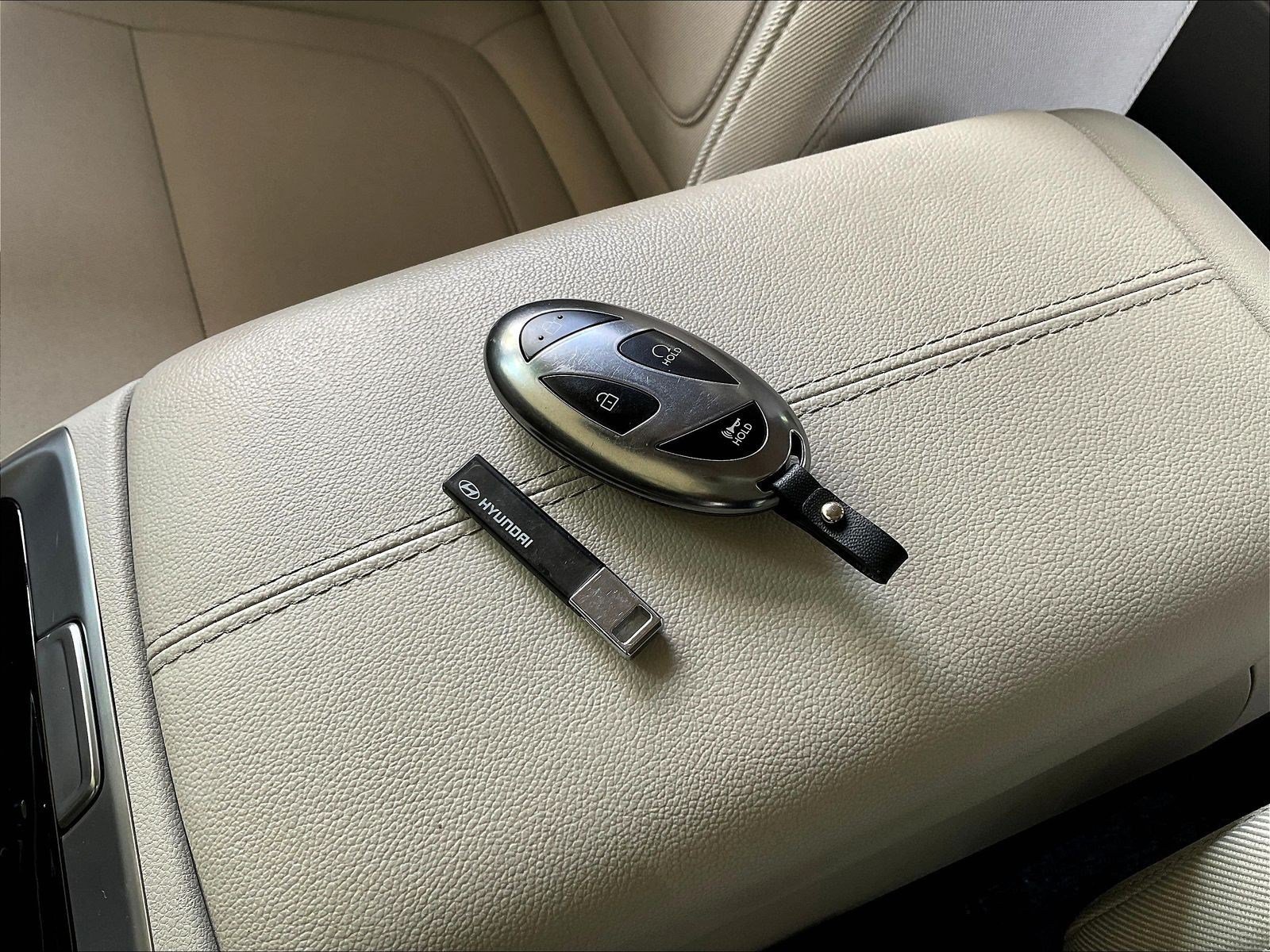 Used 2025 Hyundai Tucson SE FWD image 32