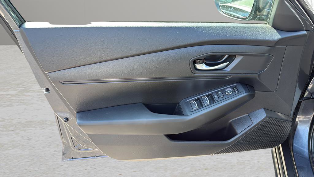 Used 2025 Honda Accord LX image 10