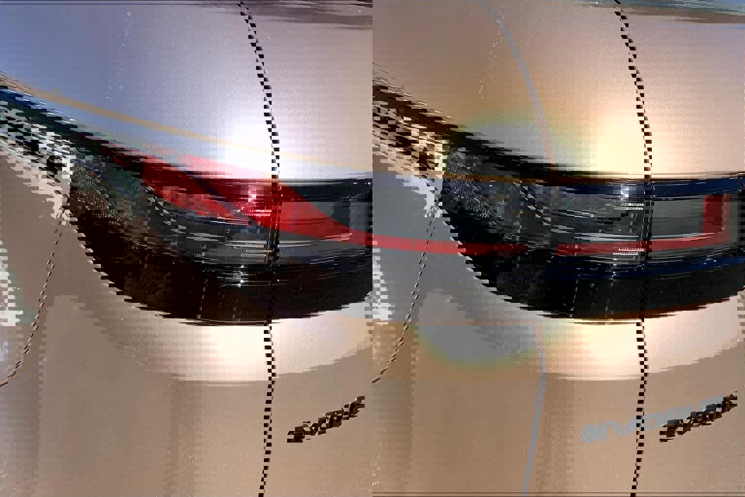 Used 2025 Land Rover Range Rover Evoque S image 14