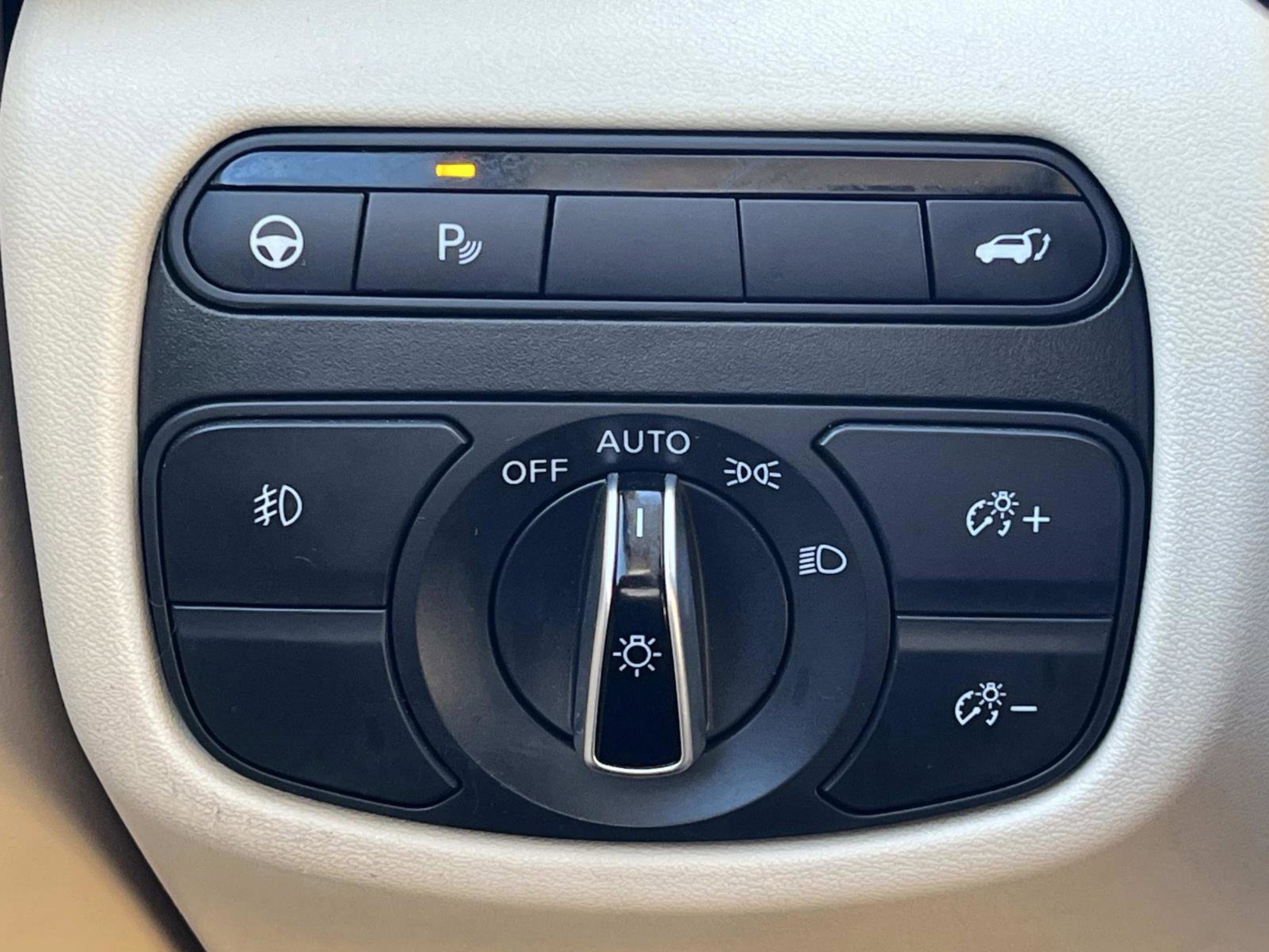 Used 2021 INFINITI QX50 Essential w/ Cargo Package image 34