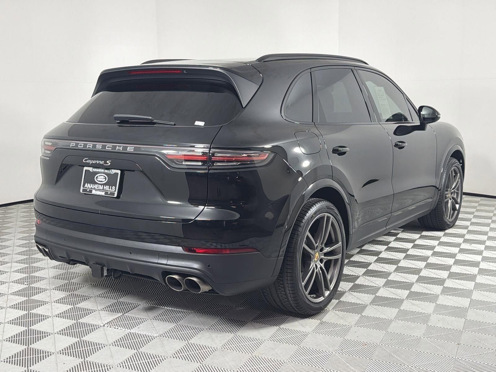 Used 2020 Porsche Cayenne S image 5