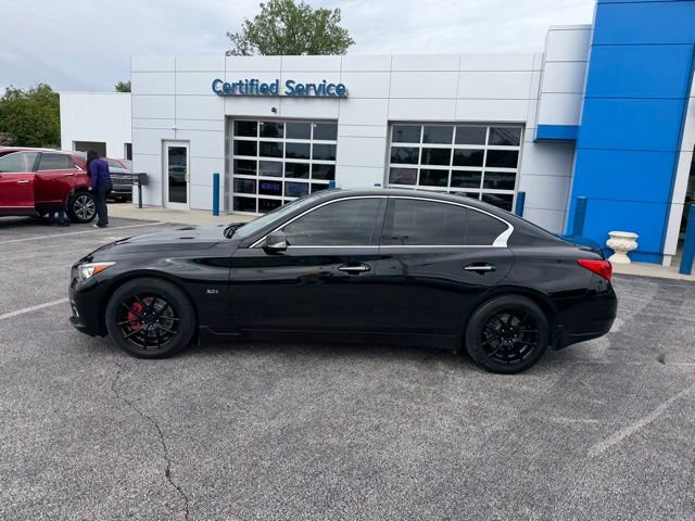 Used 2017 INFINITI Q50 3.0t Premium w/ Driver Assistance Package AWD/4WD image 4