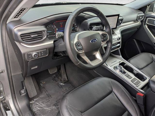 Used 2022 Ford Explorer XLT w/ Equipment Group 202A RWD image 10