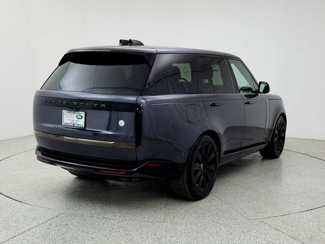 Certified 2025 Land Rover Range Rover SV image 5