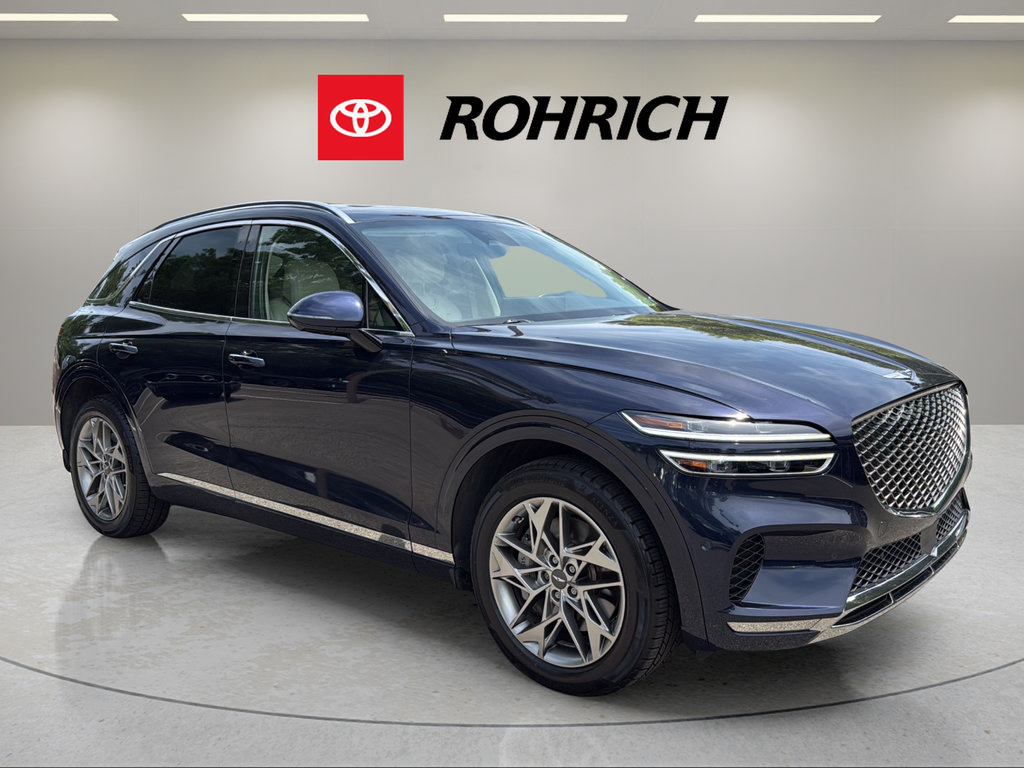 Used 2023 Genesis GV70 2.5T w/ Advanced Package AWD/4WD image 4