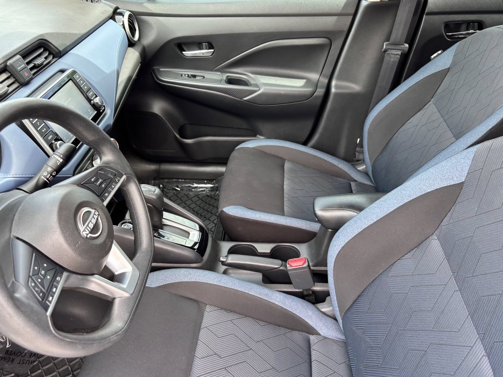 Certified 2023 Nissan Versa SV FWD image 17