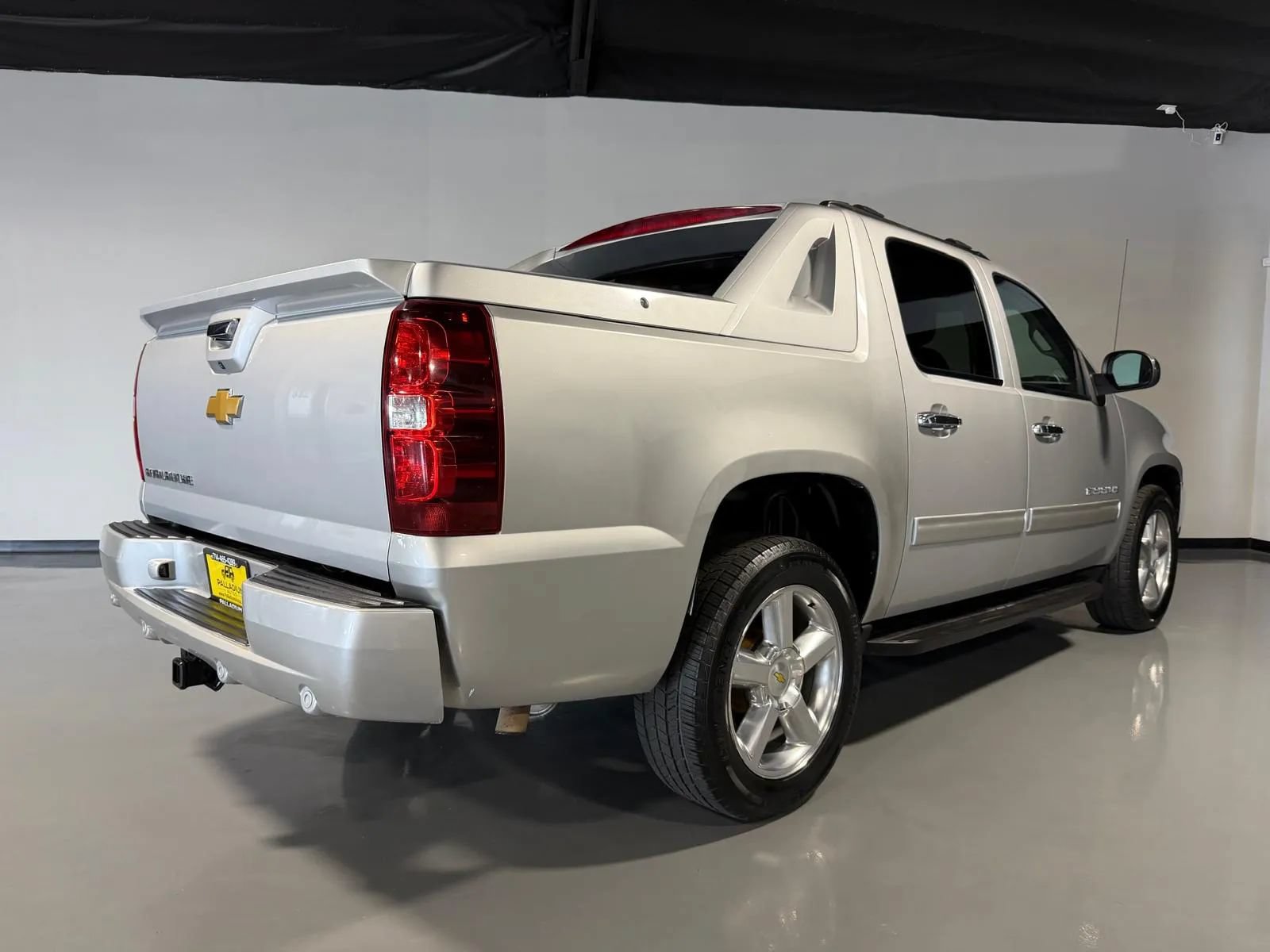 Used 2012 Chevrolet Avalanche LS w/ All-Star Edition RWD image 4