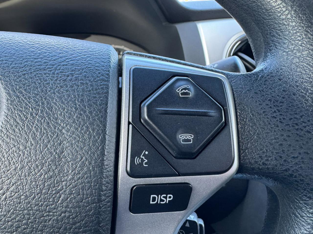 Used 2014 Toyota Tundra SR5 w/ SR5 Upgrade Package RWD image 16