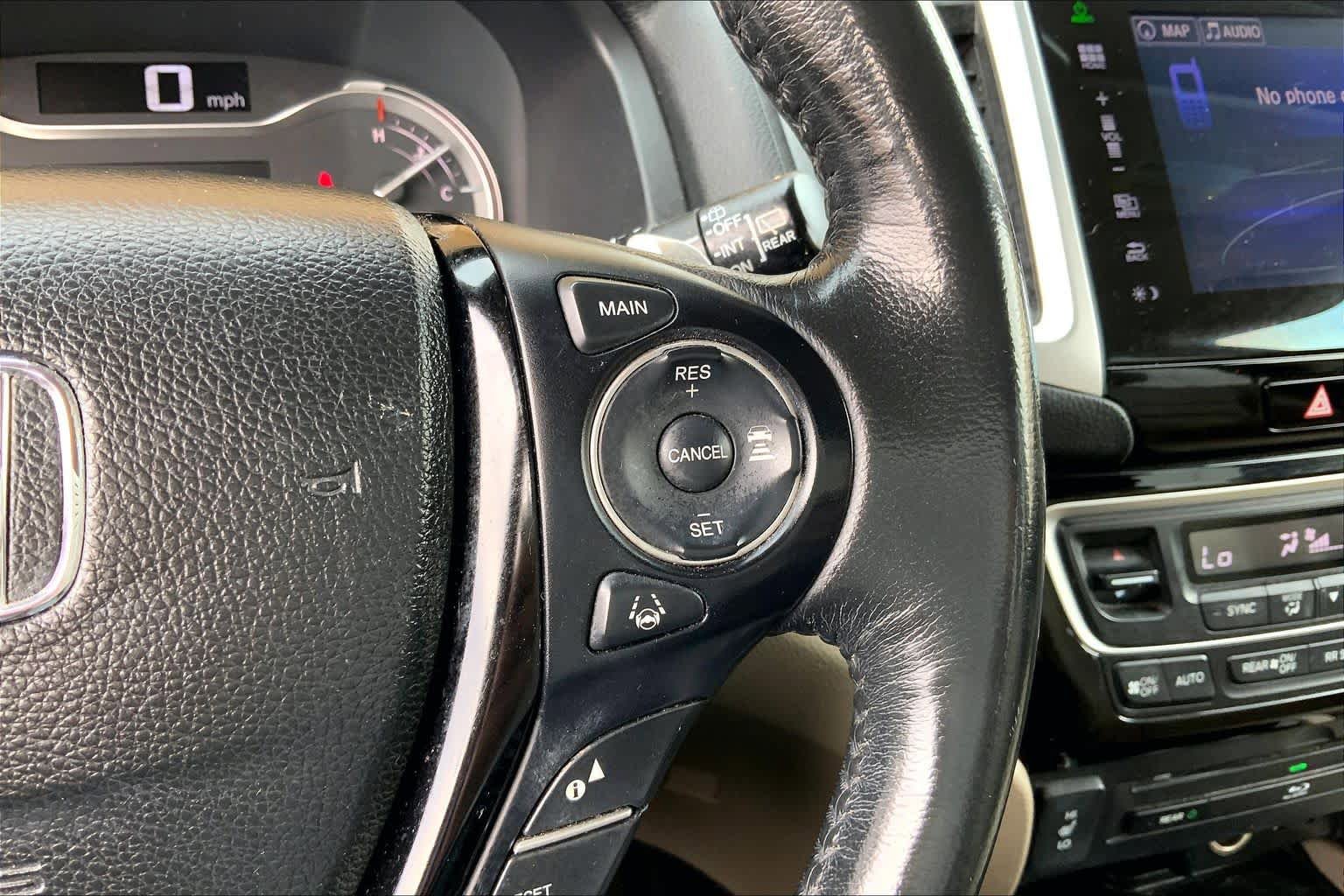Used 2016 Honda Pilot Touring image 25