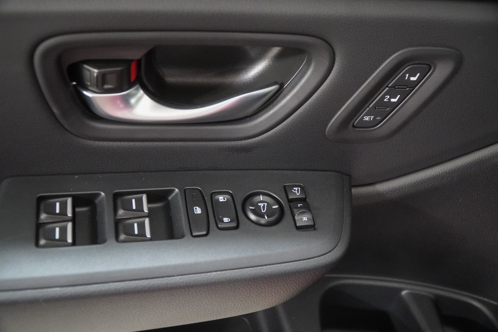 Certified 2025 Honda Pilot TrailSport image 20