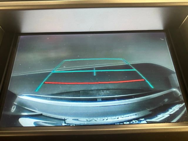 Used 2020 Lexus GX 460 Premium w/ Premium Package image 33