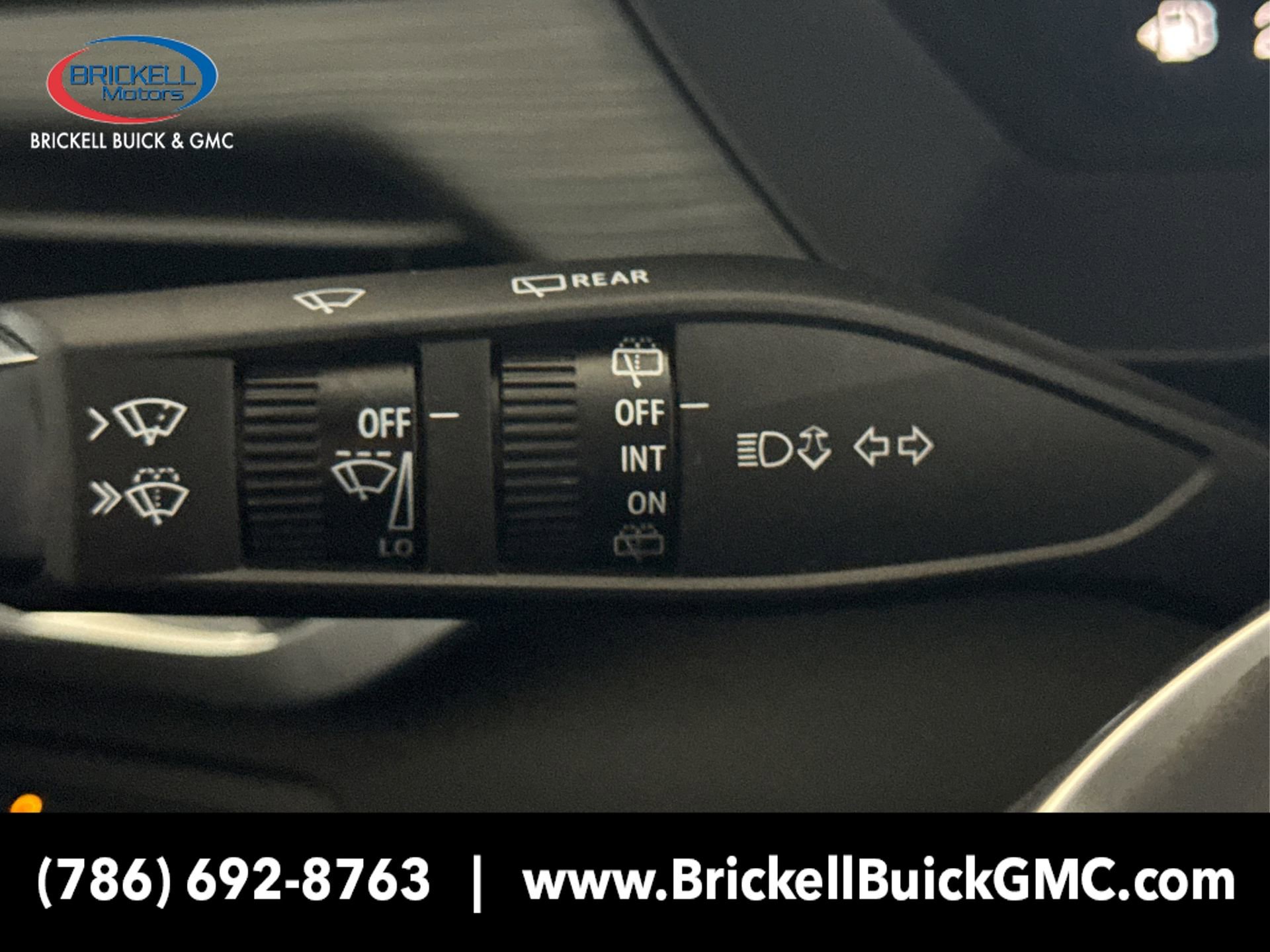 New 2025 GMC Acadia Elevation w/ Elevation Premium Package image 32