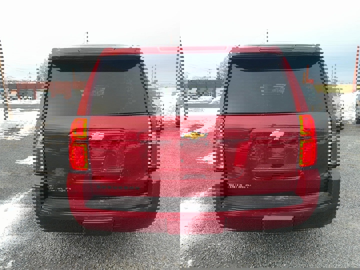 Used 2015 Chevrolet Suburban LT image 3