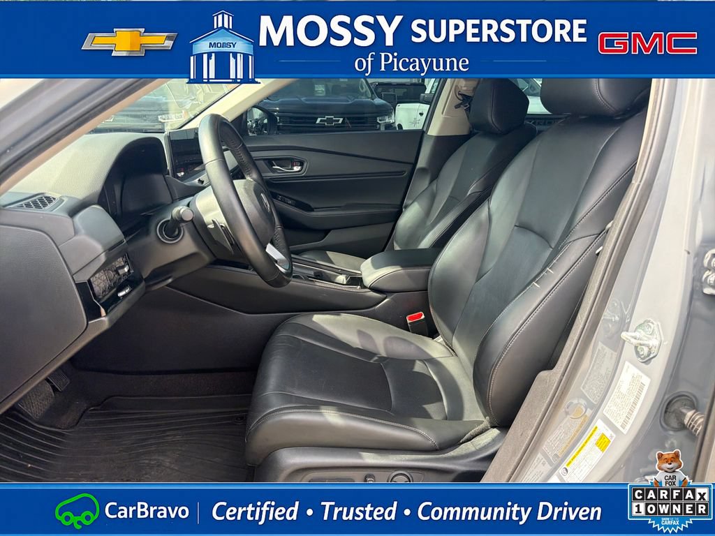 Used 2023 Honda Accord Touring image 10