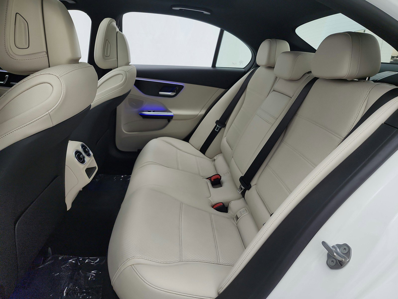 Used 2023 Mercedes-Benz C 300 Sedan image 15