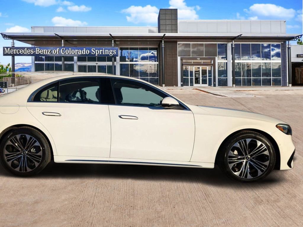 New 2026 Mercedes-Benz E 450 4MATIC Sedan image 4