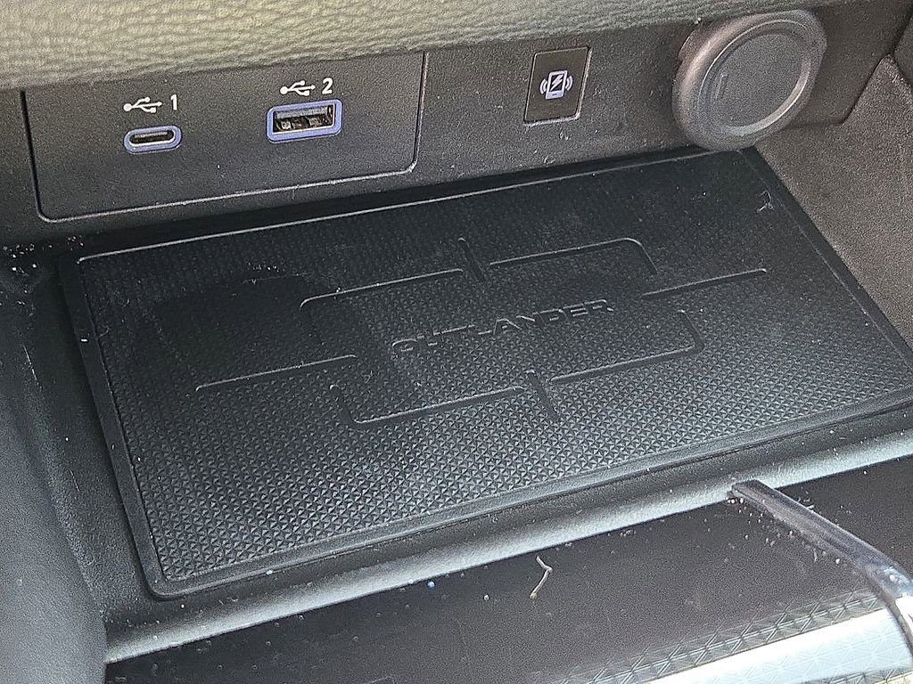 Used 2022 Mitsubishi Outlander SEL Black Edition image 23