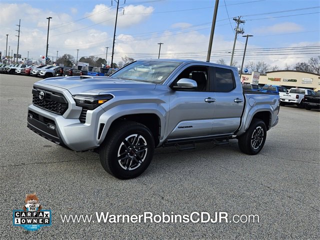 Used 2025 Toyota Tacoma TRD Sport image 3