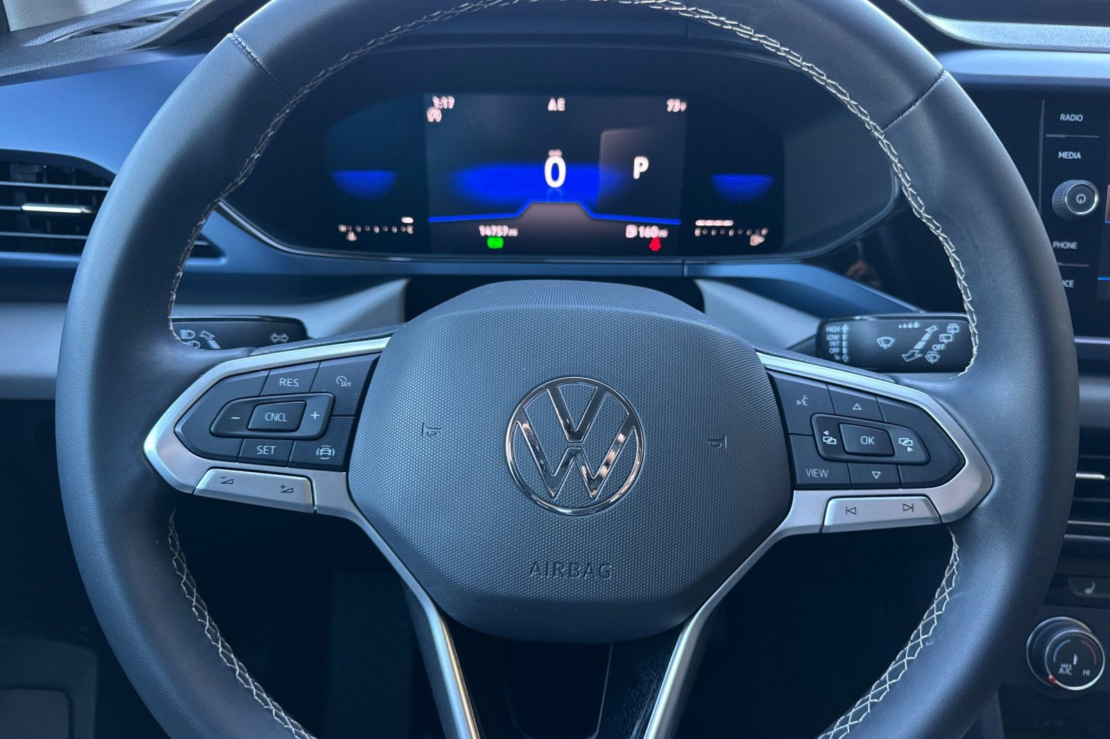 Used 2022 Volkswagen Taos SE image 23