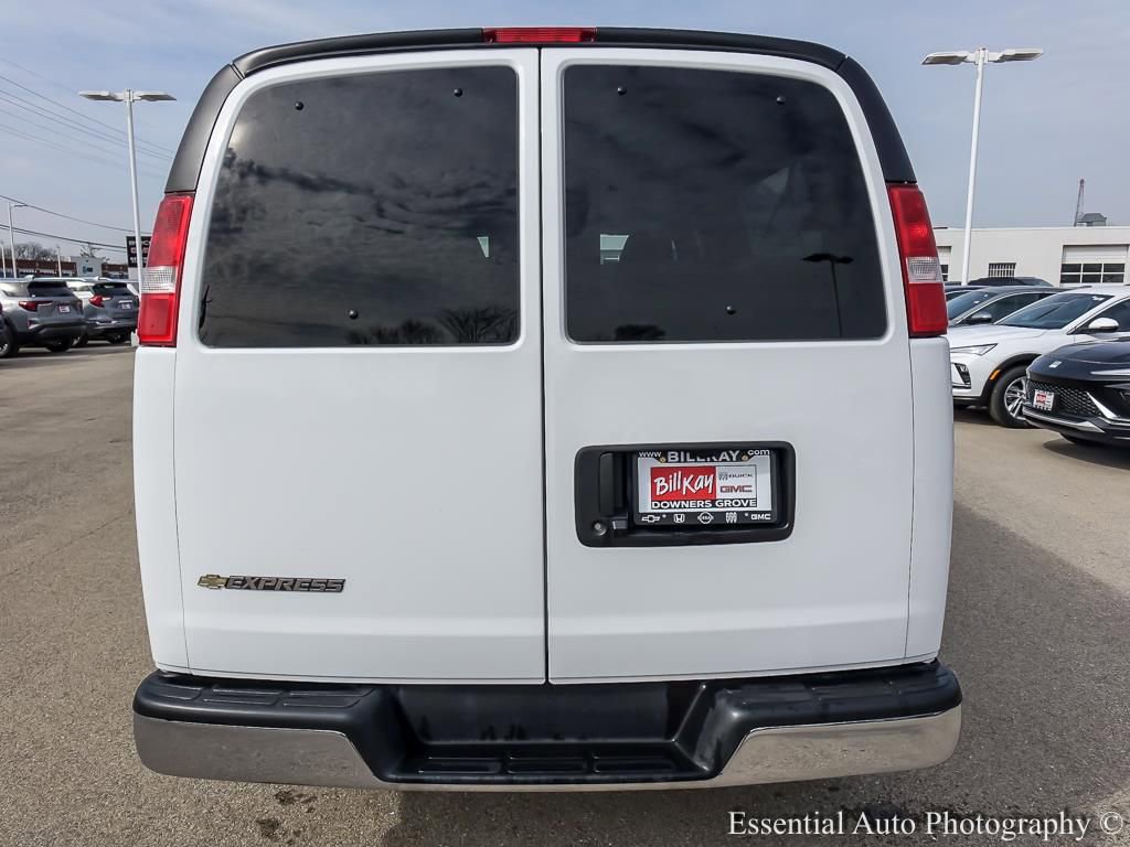 Used 2024 Chevrolet Express 3500 LT w/ LT Preferred Equipment Group image 6