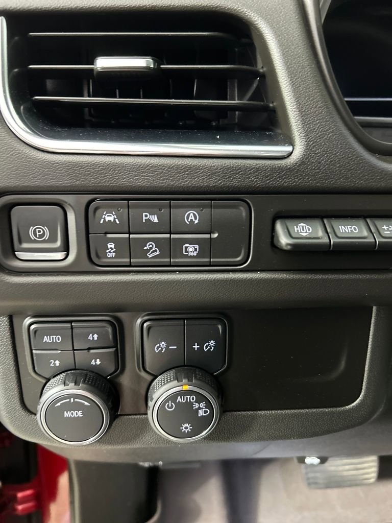 Certified 2024 Chevrolet Tahoe High Country image 21