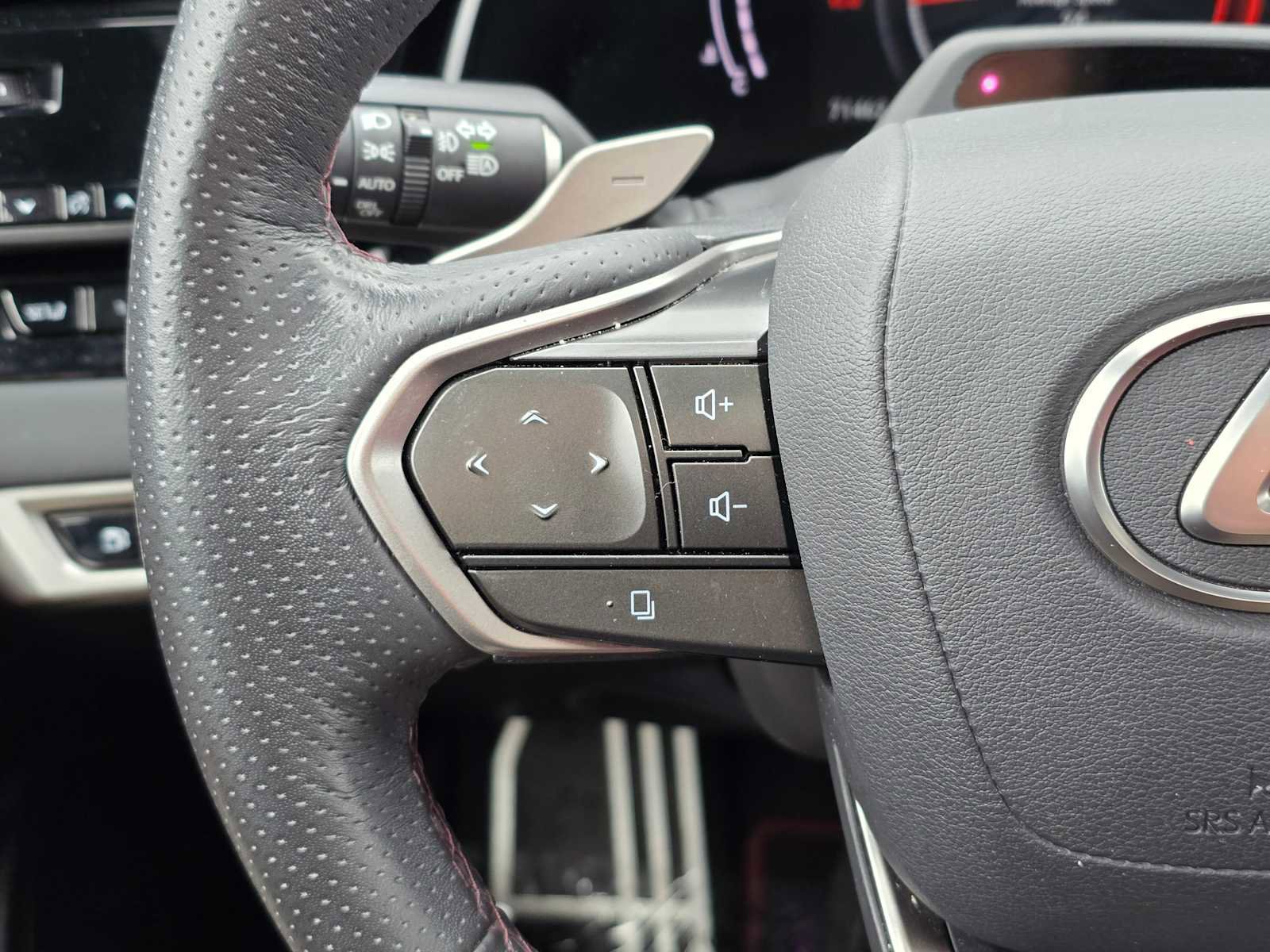 Used 2024 Lexus RX 350 F Sport w/ Convenience Package AWD/4WD image 29