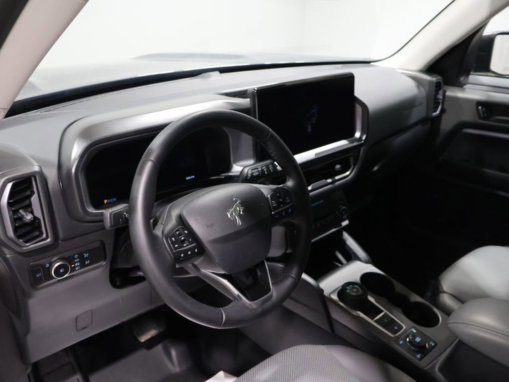 Used 2025 Ford Bronco Sport Badlands image 17