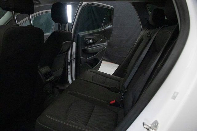 Used 2024 GMC Terrain SLE image 20