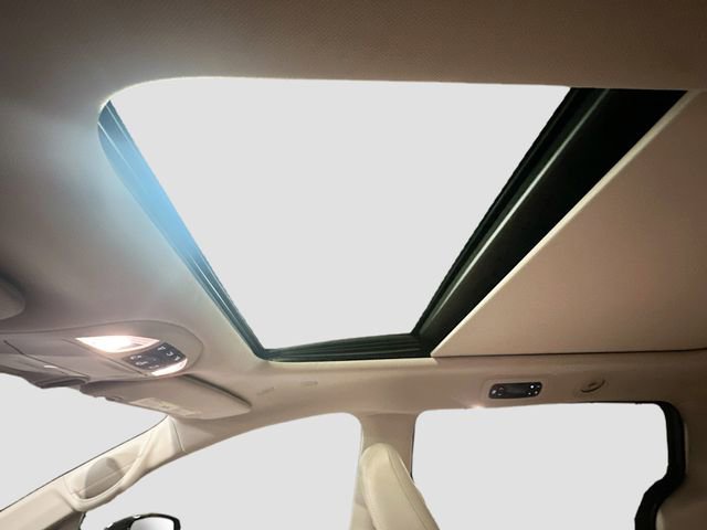 Used 2021 Chrysler Pacifica Limited w/ Premium & Safety Sphere Group image 24