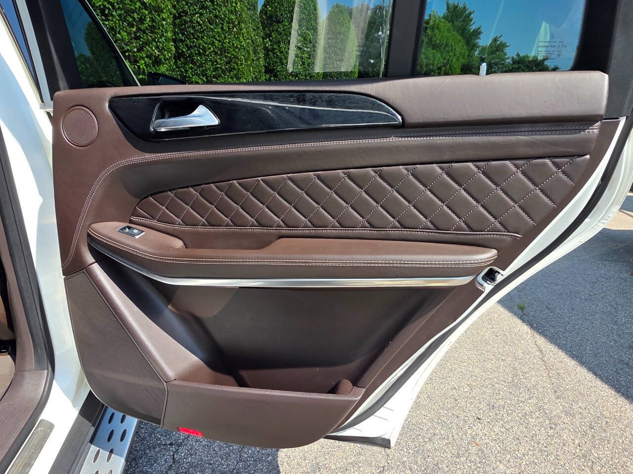 Used 2017 Mercedes-Benz GLS 550 4MATIC image 36
