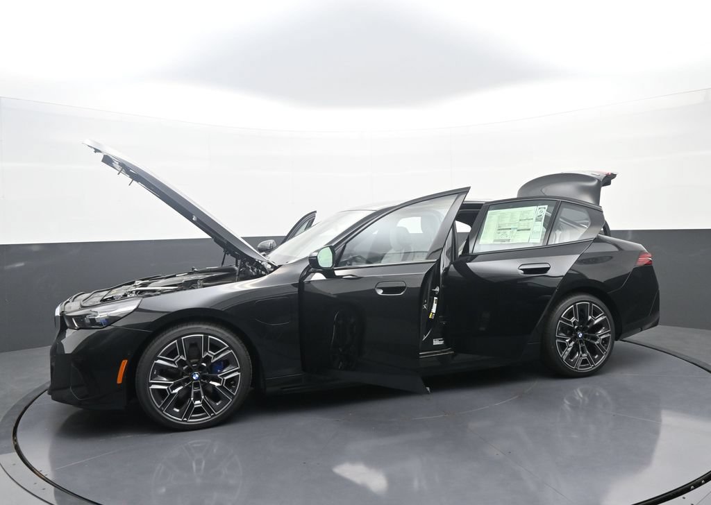 New 2026 BMW 550e xDrive w/ Executive Package AWD/4WD image 41