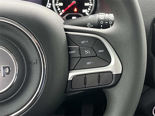 Used 2023 Jeep Renegade Latitude image 21