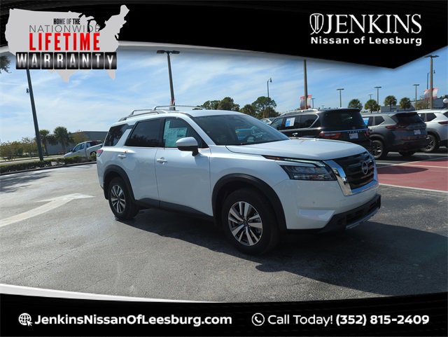 New 2025 Nissan Pathfinder SL