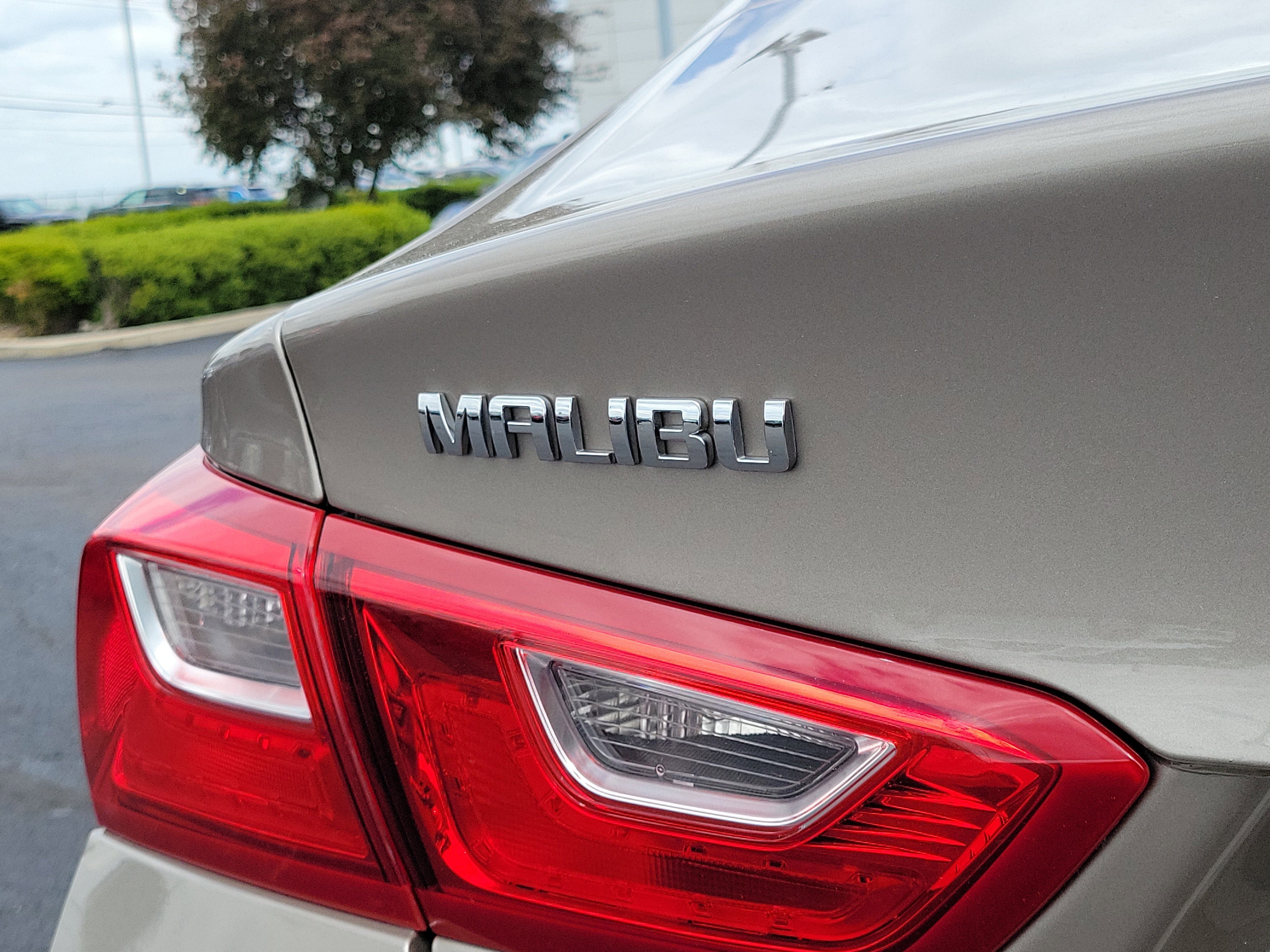 Used 2023 Chevrolet Malibu LS w/ LPO, Floor Liner Package FWD image 6