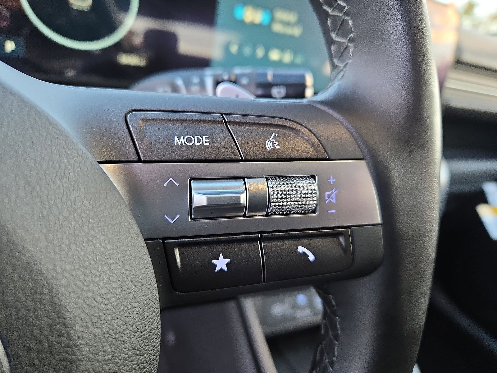 Used 2026 Hyundai Kona SEL Premium image 24