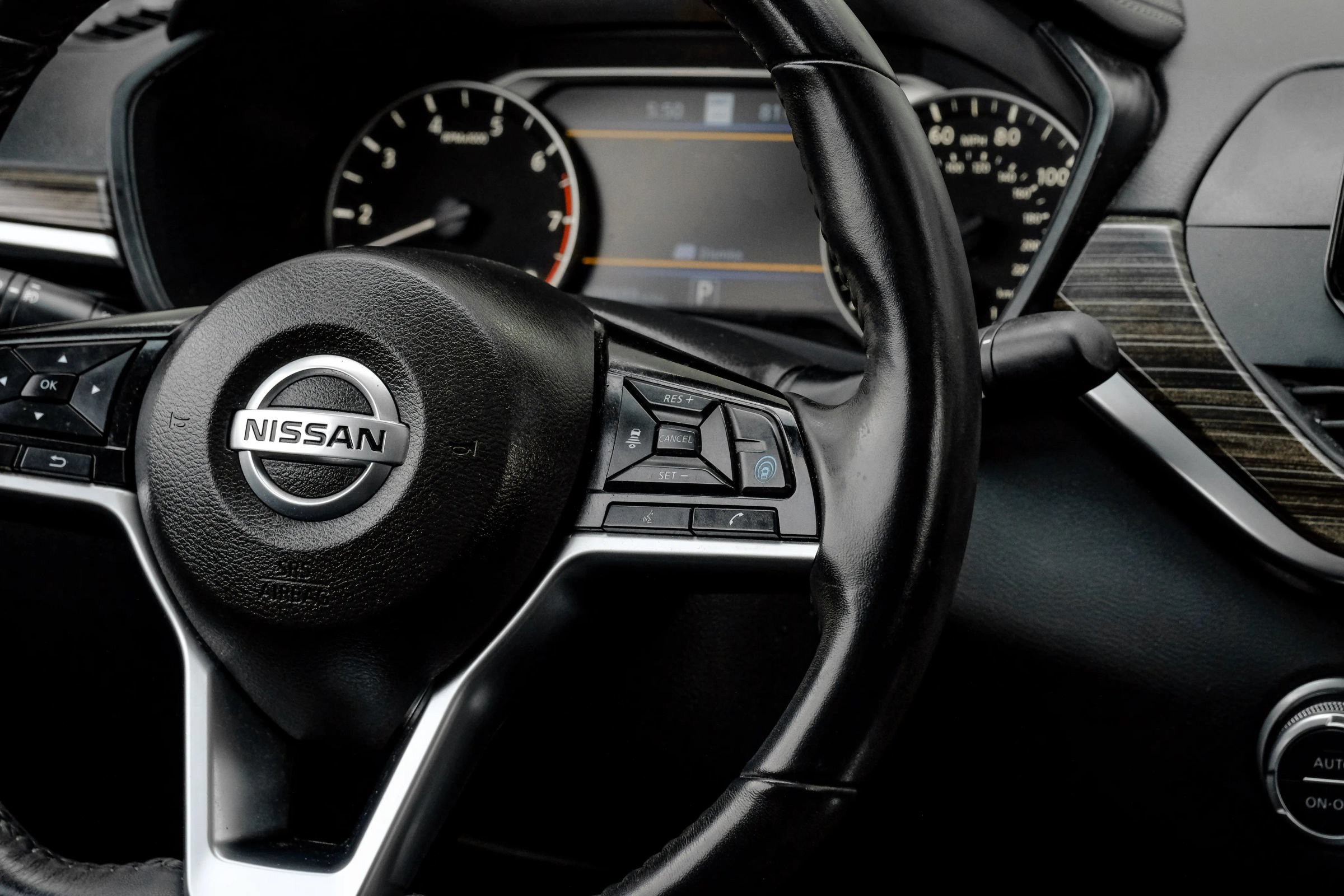 Used 2020 Nissan Altima 2.5 Platinum FWD image 26