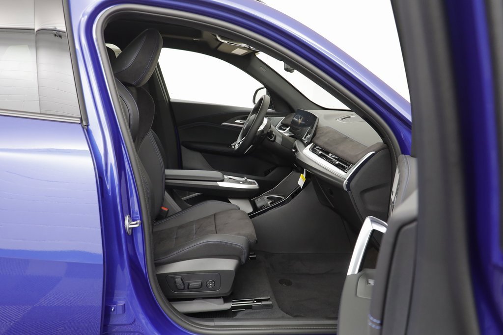 New 2026 BMW X2 xDrive28i w/ M Sport Package image 19