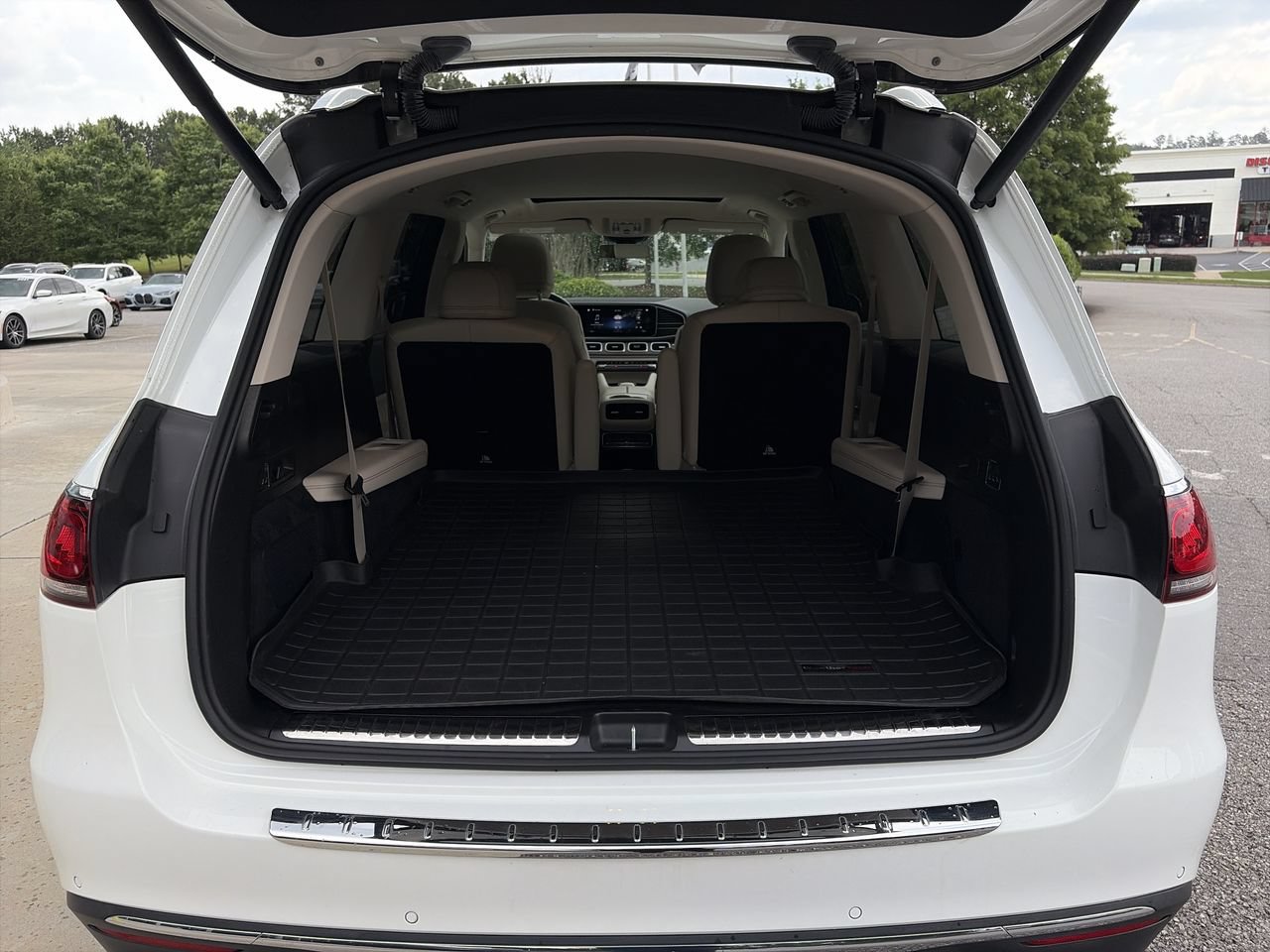 Used 2021 Mercedes-Benz GLS 450 4MATIC image 37