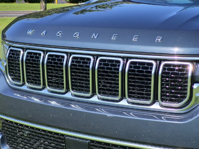Used 2024 Jeep Wagoneer L Series II w/ Flexible Seating Group AWD/4WD image 36