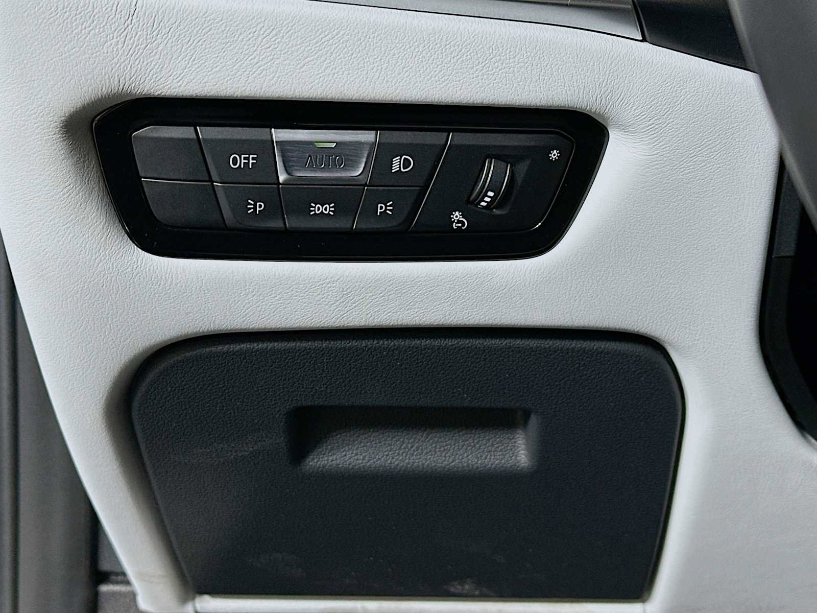 Used 2025 BMW M4 Competition image 10