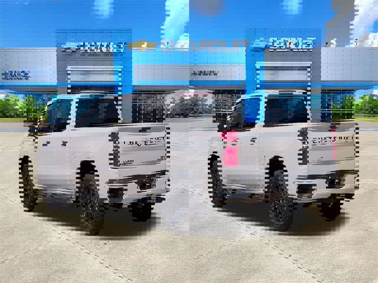 Used 2026 Chevrolet Silverado 1500 Custom w/ Turbomax Blackout Package image 3