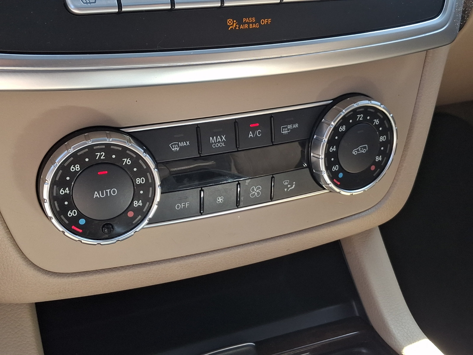 Used 2013 Mercedes-Benz GL 320 BlueTEC 4MATIC image 16