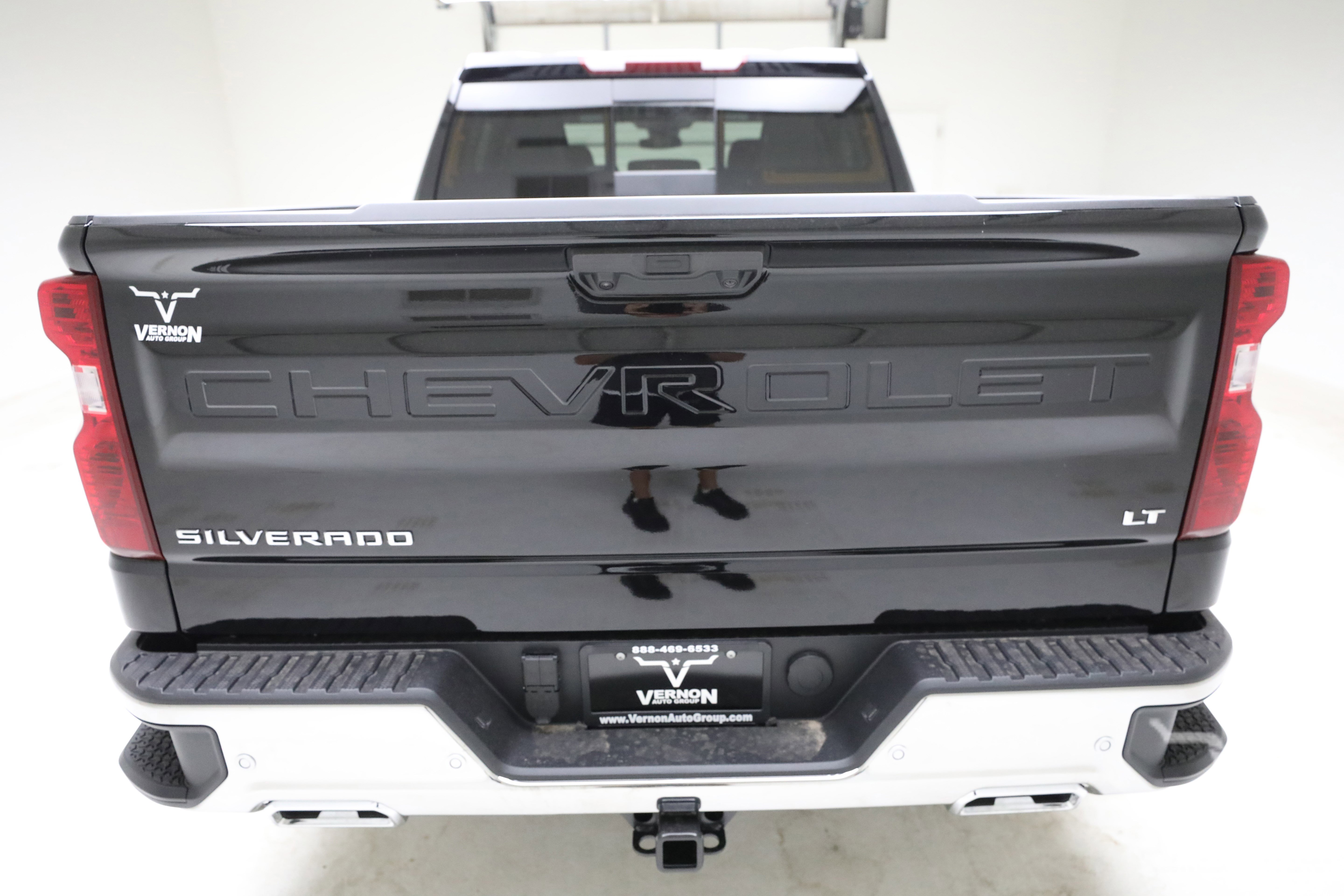 New 2026 Chevrolet Silverado 1500 LT w/ Z71 Off-Road Package AWD/4WD image 4
