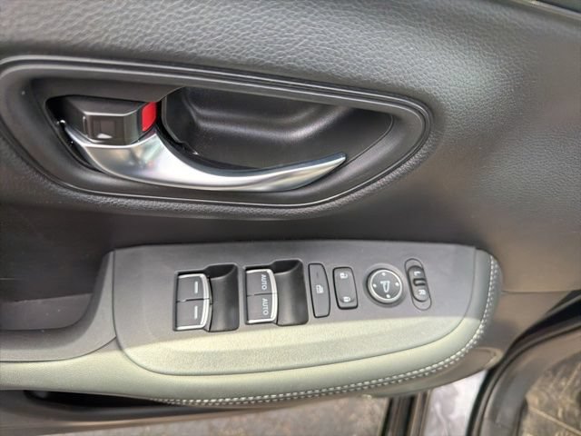 Used 2024 Honda HR-V EX-L image 7