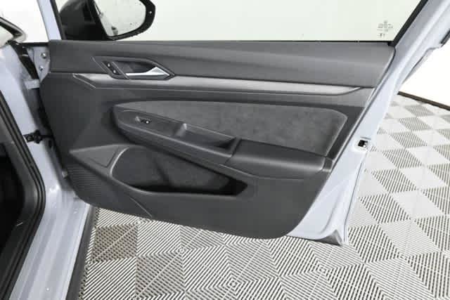 New 2026 Volkswagen Golf SE FWD image 12