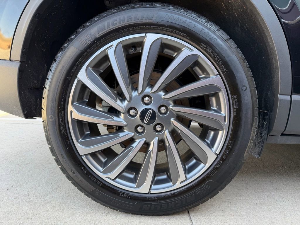 Used 2023 Lincoln Corsair Reserve image 31