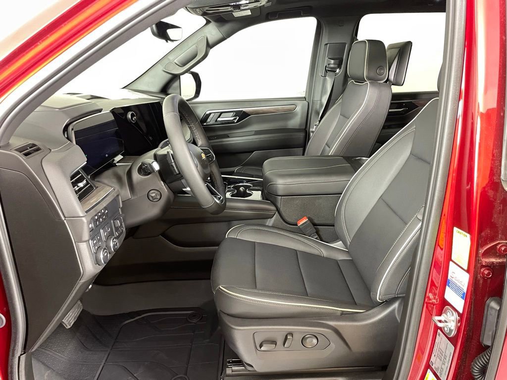 New 2025 Chevrolet Suburban Premier image 22